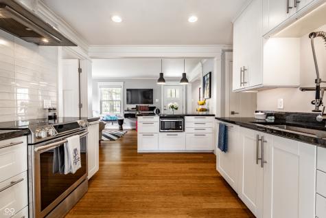 5513 Indianola Avenue Indianapolis IN 46220