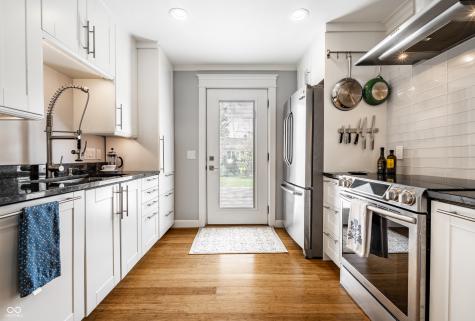 5513 Indianola Avenue Indianapolis IN 46220