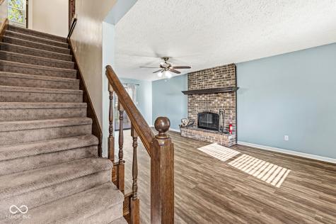 634 Haymount Drive Indianapolis IN 46241