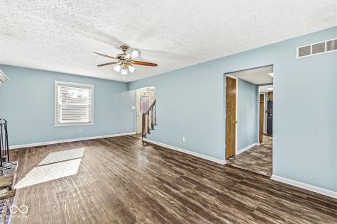 634 Haymount Drive Indianapolis IN 46241