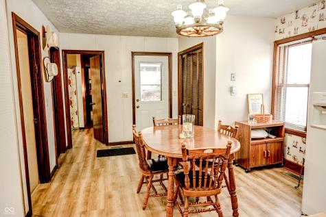 6910 S 175 W Columbus IN 47201