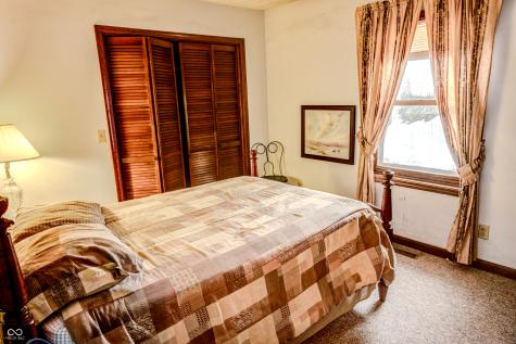 6910 S 175 W Columbus IN 47201