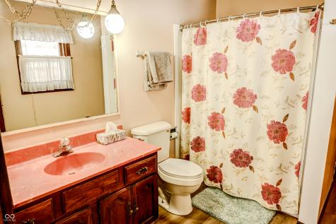 6910 S 175 W Columbus IN 47201