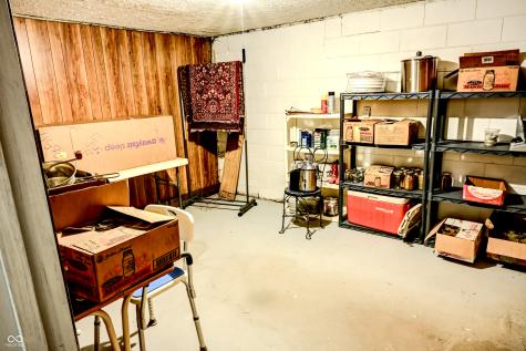 6910 S 175 W Columbus IN 47201