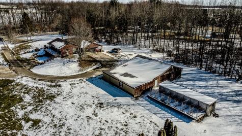 6910 S 175 W Columbus IN 47201