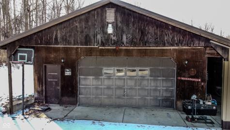 6910 S 175 W Columbus IN 47201