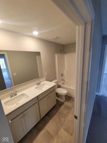 1381 Turner Trace Place Avon IN 46123