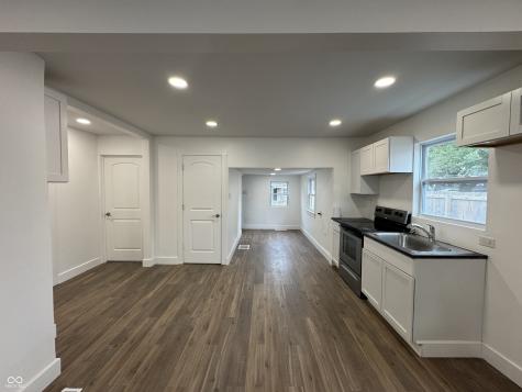 1627 N Berwick Avenue Indianapolis IN 46222