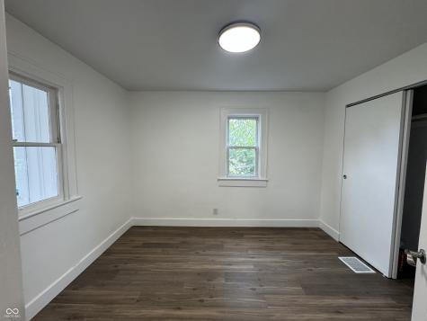 1627 N Berwick Avenue Indianapolis IN 46222
