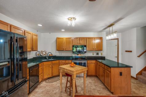 10272 Whitetail Circle Fishers IN 46037