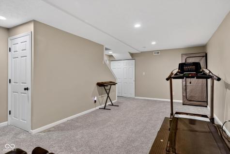 5337 Pelham Way Indianapolis IN 46216