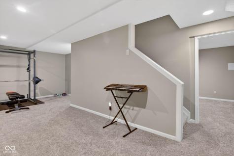 5337 Pelham Way Indianapolis IN 46216
