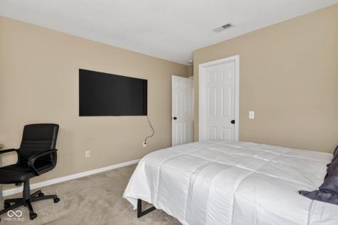 5337 Pelham Way Indianapolis IN 46216