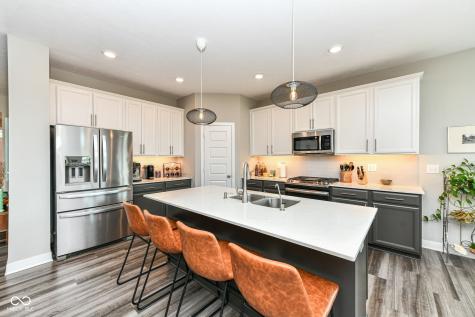 5173 Covington Avenue Mccordsville IN 46055