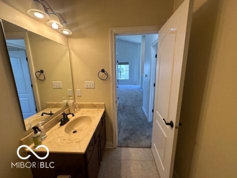 8928 Crystal Lake Drive Indianapolis IN 46240