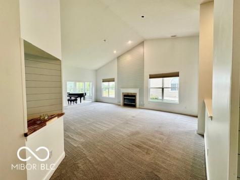 8928 Crystal Lake Drive Indianapolis IN 46240