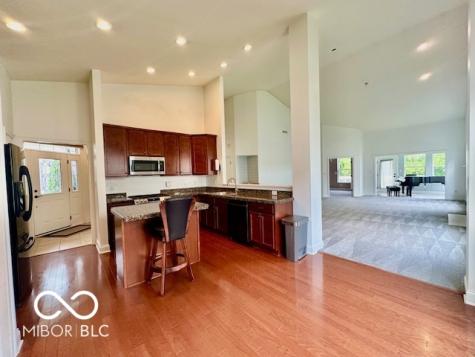 8928 Crystal Lake Drive Indianapolis IN 46240