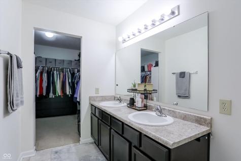 2247 Cedarmill Drive Franklin IN 46131