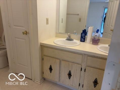 355 E Saint Clair Street Indianapolis IN 46202