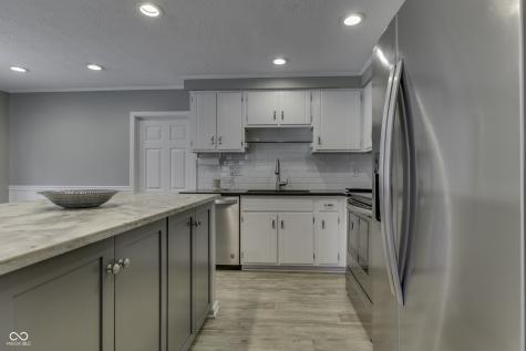 8326 Rock Oak Drive Indianapolis IN 46227