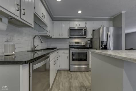 8326 Rock Oak Drive Indianapolis IN 46227