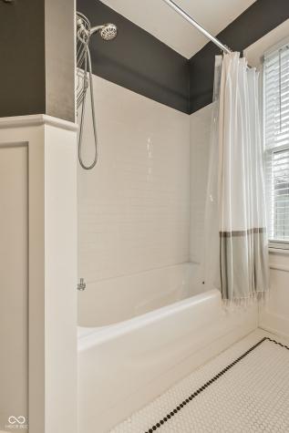 623 E 49th Street Indianapolis IN 46205