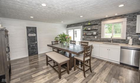 1208 S 500 W New Palestine IN 46163