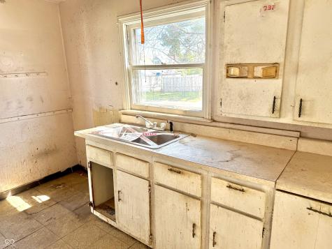 1901 N Holmes Avenue Indianapolis IN 46222