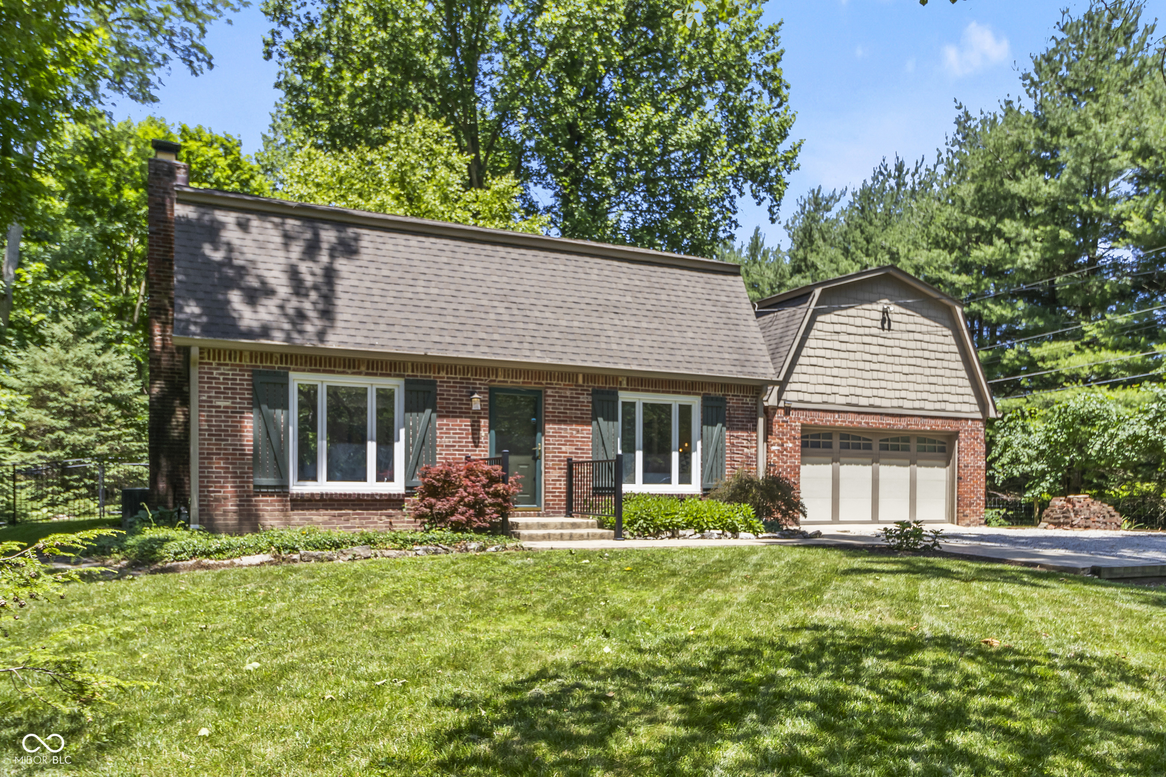 820 W 79th Street Indianapolis IN 46260