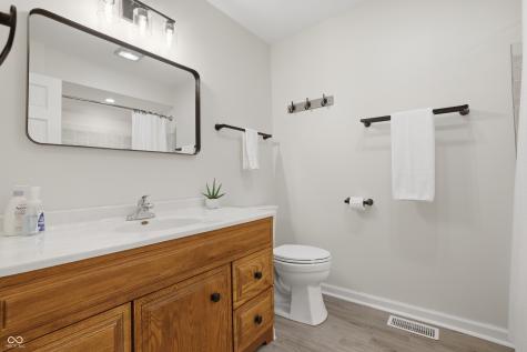 111 Glenwood Lane Fishers IN 46038