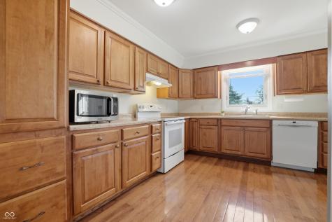 111 Glenwood Lane Fishers IN 46038