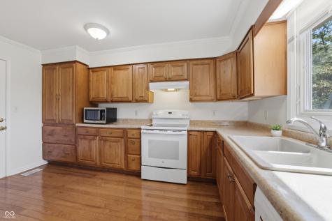 111 Glenwood Lane Fishers IN 46038
