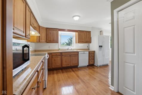 111 Glenwood Lane Fishers IN 46038