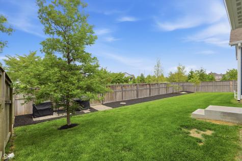 1358 Avondale Drive Westfield IN 46074
