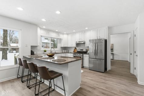 11845 Discovery Circle Indianapolis IN 46236
