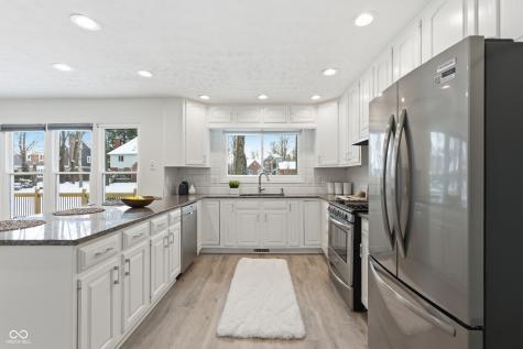 11845 Discovery Circle Indianapolis IN 46236