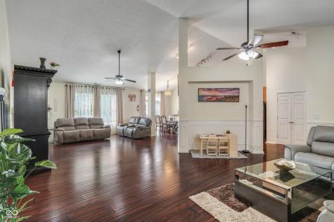 1184 Turfway Drive Avon IN 46123