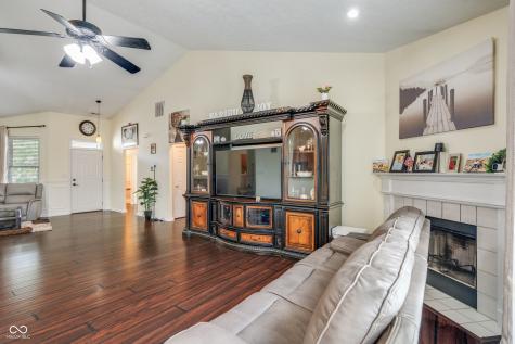 1184 Turfway Drive Avon IN 46123