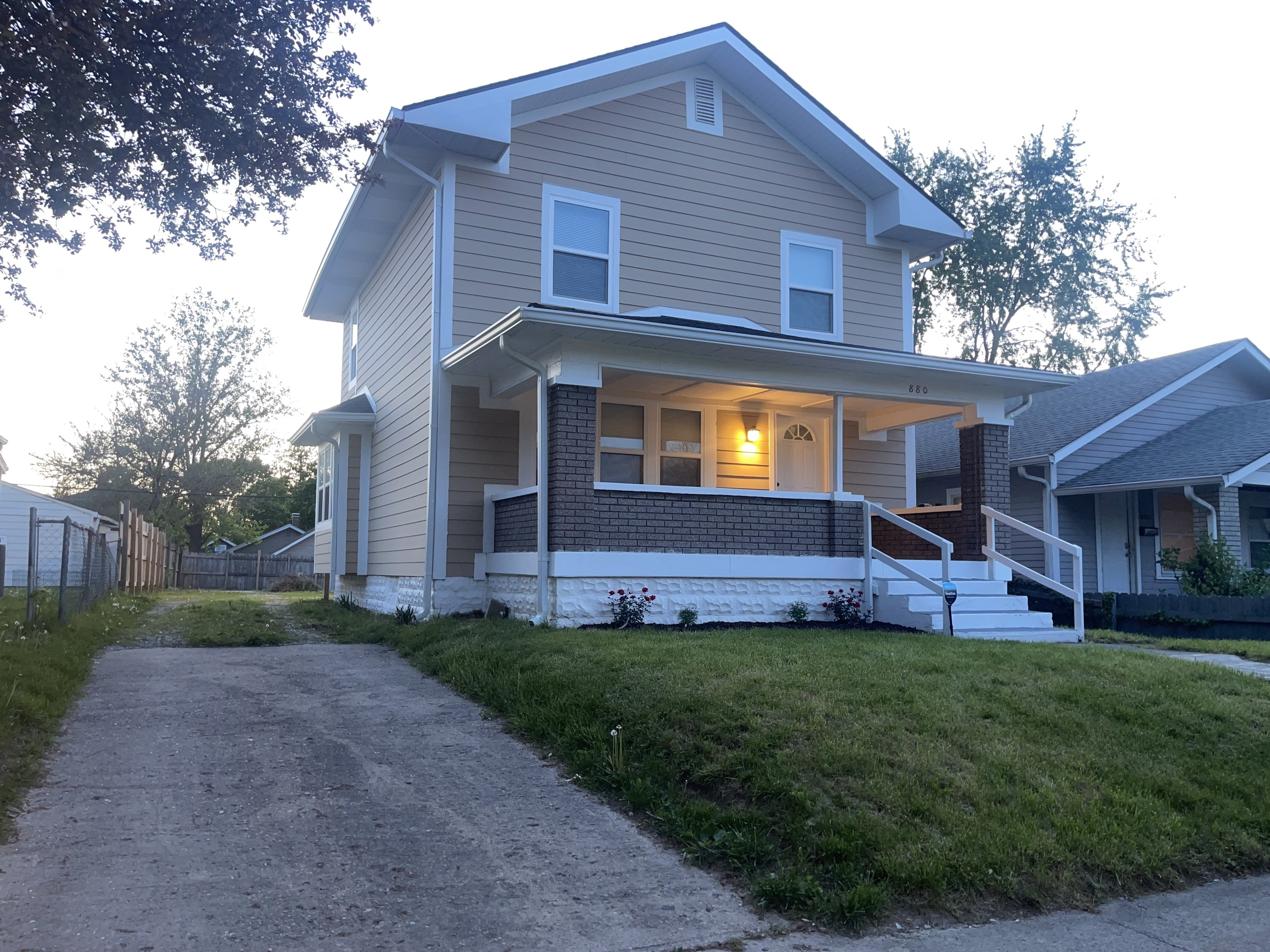 880 N Gladstone Avenue Indianapolis IN 46201