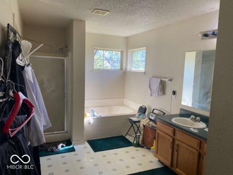 9607 Piper Lake Drive Indianapolis IN 46239