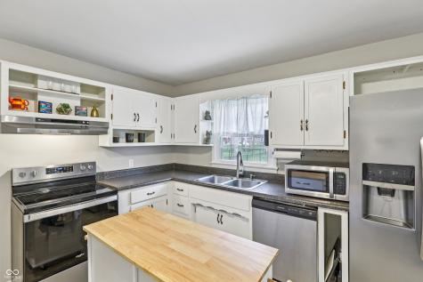 3320 E 71st Street Indianapolis IN 46220