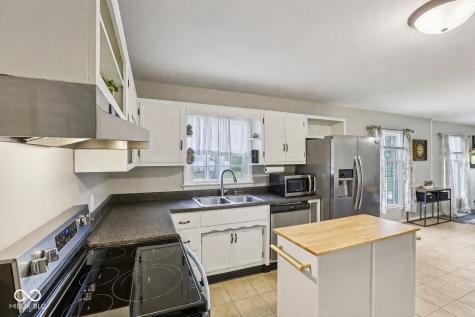 3320 E 71st Street Indianapolis IN 46220