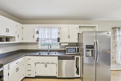 3320 E 71st Street Indianapolis IN 46220