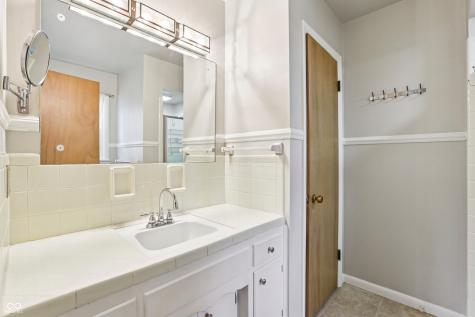 3320 E 71st Street Indianapolis IN 46220