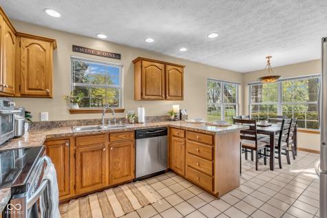 1389 Macintosh Drive Avon IN 46123
