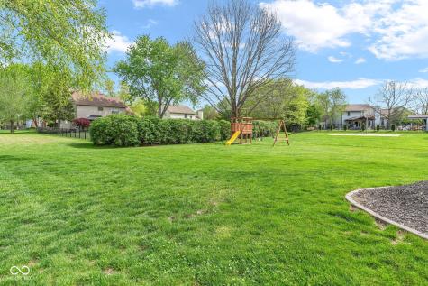 1389 Macintosh Drive Avon IN 46123