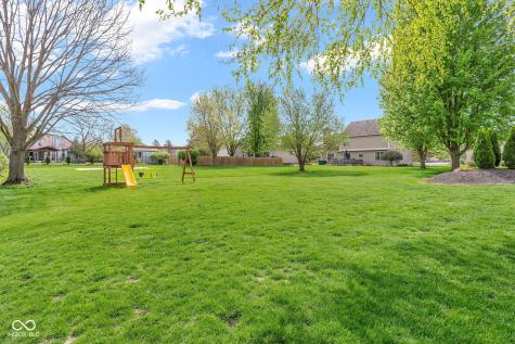 1389 Macintosh Drive Avon IN 46123