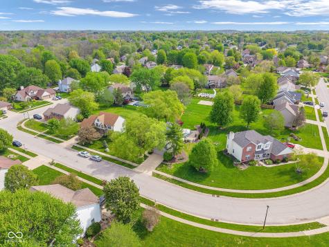 1389 Macintosh Drive Avon IN 46123