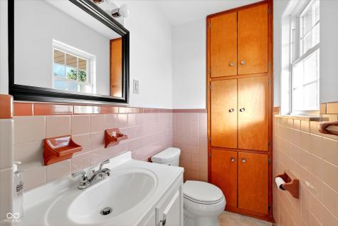 7445 Travis Road Greenwood IN 46143