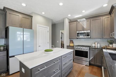 9025 Buttercup Court Noblesville IN 46060